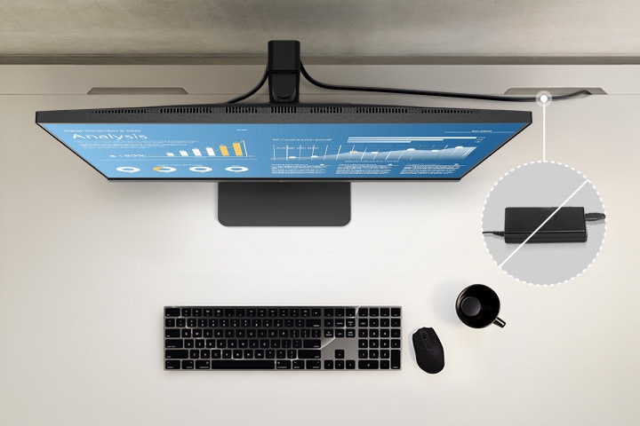 Vgrajeno napajanje za urejeno delovno okolje